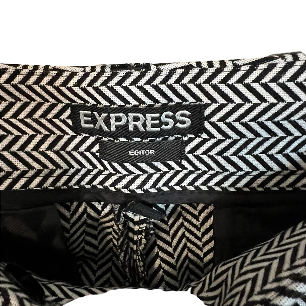 A pair of Express black and white pants in size 10 - Picture 3 of 7